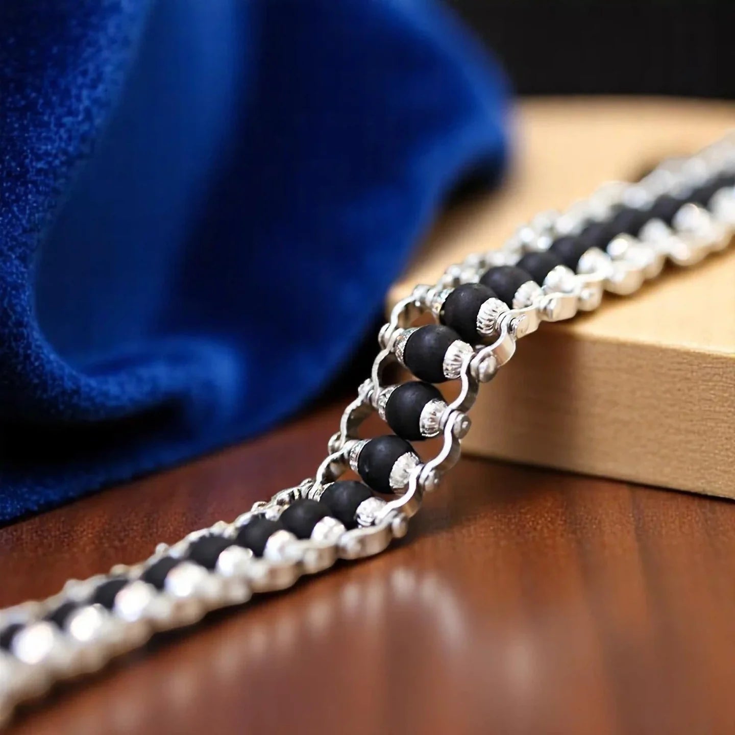 karungali premium Designer silver Braslate